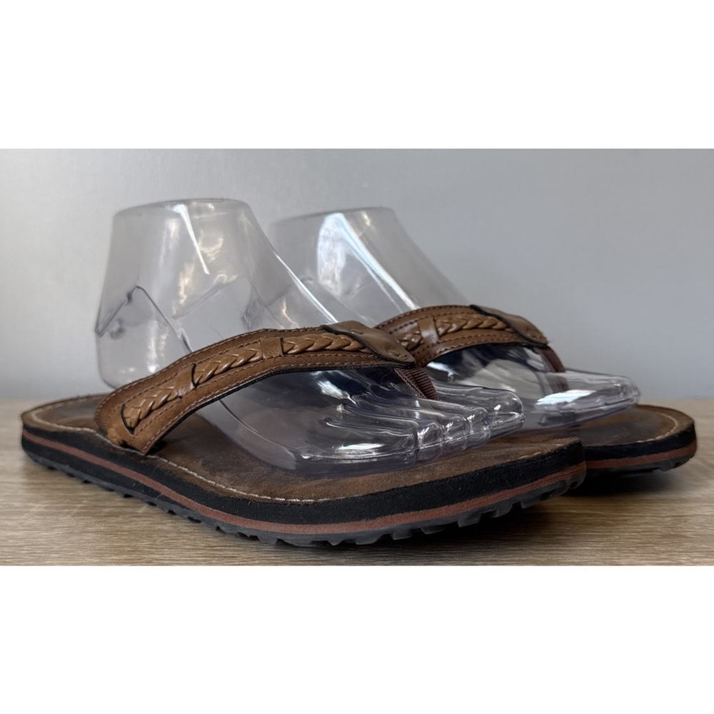 Womens Size 9M Clarks Brown Leather Flip Flop Sandals Braided Strap